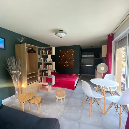 La Butinerie Apartment *